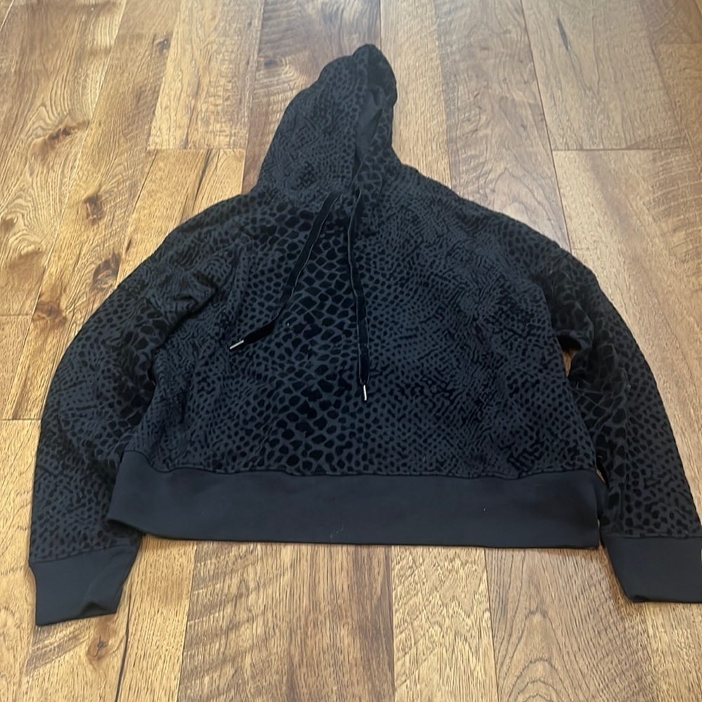 Rails Woman’s Nico Black Flocked Cobra Hoodie Size XS